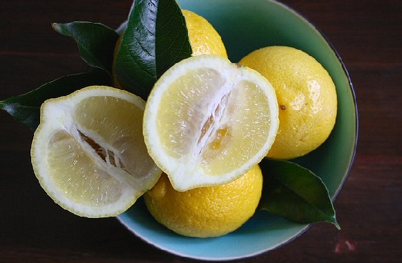 果汁 効果 レモン 朝のレモン水は嬉しい効果がたくさん！おすすめの作り方を紹介【簡単】